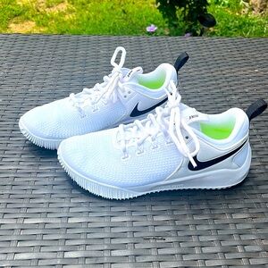 New Nike zoom volleyball shoes sz 6